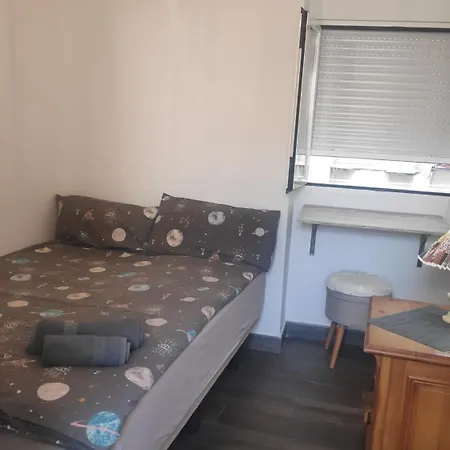 For Men Δωμάτια σε οικογενειακή κατοικία *